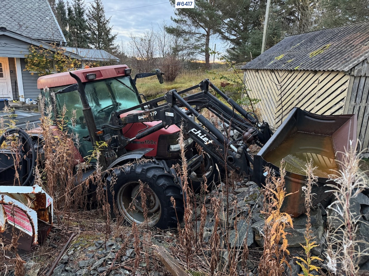 1999 Case IH Maxxum MX 100C w/ front loader, bucket and blade. Repair object. - جرار: صورة 1 1999 Case IH Maxxum MX 100C w/ front loader, bucket and blade. Repair object. - جرار: صورة 1