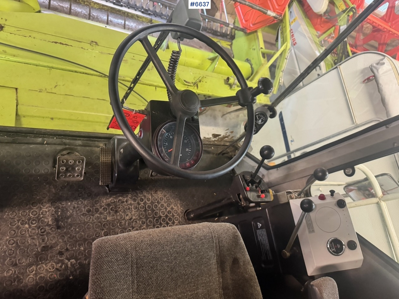 تأجير  1999 Claas Dominator 68 S combine harvester with twin wheels. Well-maintained / Recently upgraded! 1999 Claas Dominator 68 S combine harvester with twin wheels. Well-maintained / Recently upgraded!: صورة 15