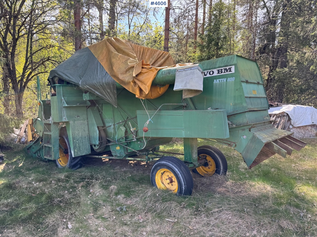 2 Volvo BM Aktiv 800 threshers - حصادة: صورة 5 2 Volvo BM Aktiv 800 threshers - حصادة: صورة 5
