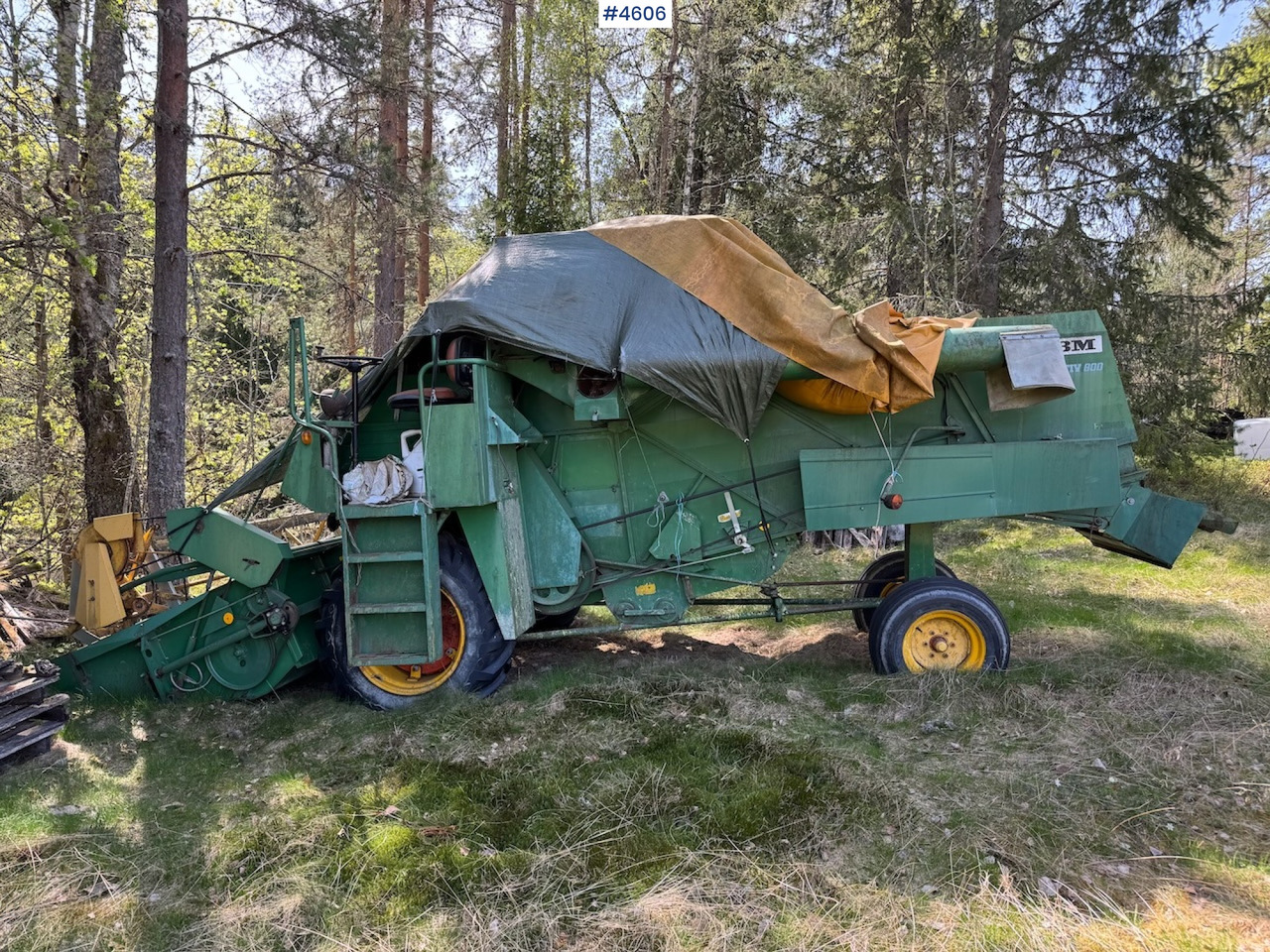 2 Volvo BM Aktiv 800 threshers - حصادة: صورة 1 2 Volvo BM Aktiv 800 threshers - حصادة: صورة 1