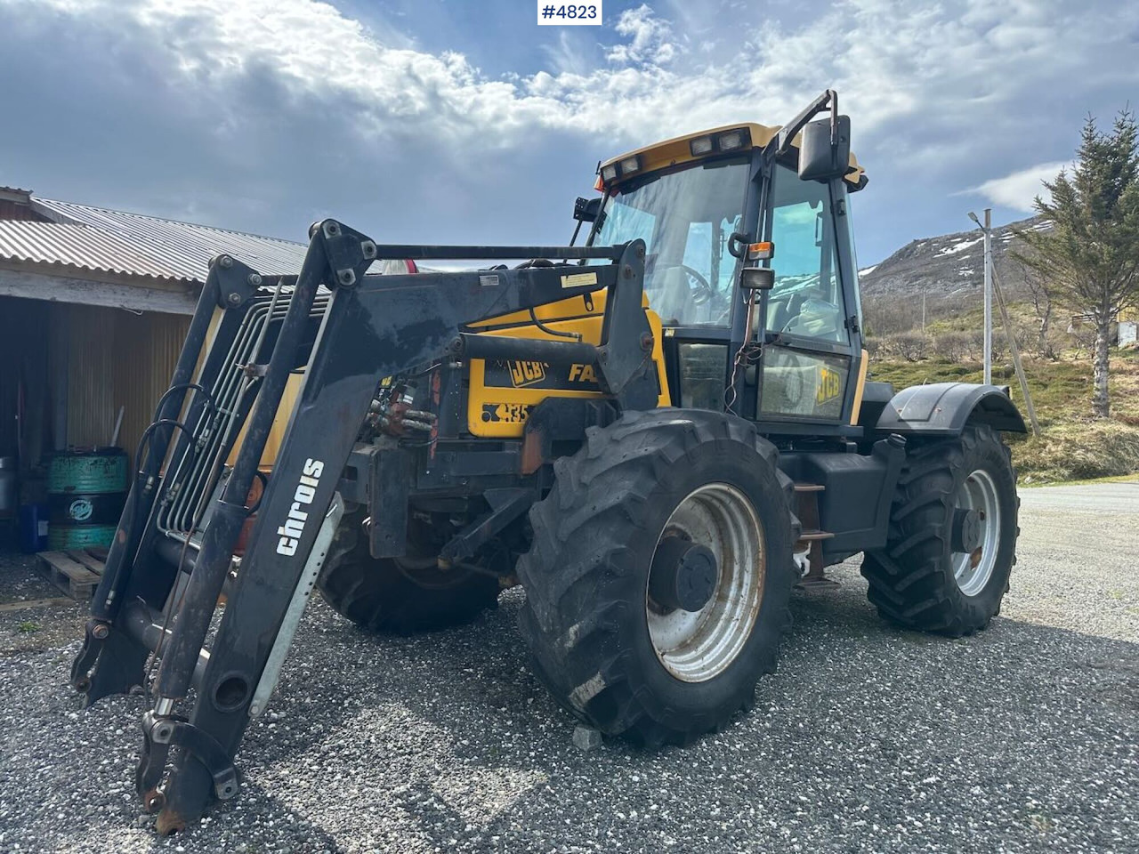 2000 JCB Fastrac 4x4 tractor w/ loader, 2 new tires, gravel bucket or snow bucket. WATCH VIDEO. - جرار: صورة 1 2000 JCB Fastrac 4x4 tractor w/ loader, 2 new tires, gravel bucket or snow bucket. WATCH VIDEO. - جرار: صورة 1