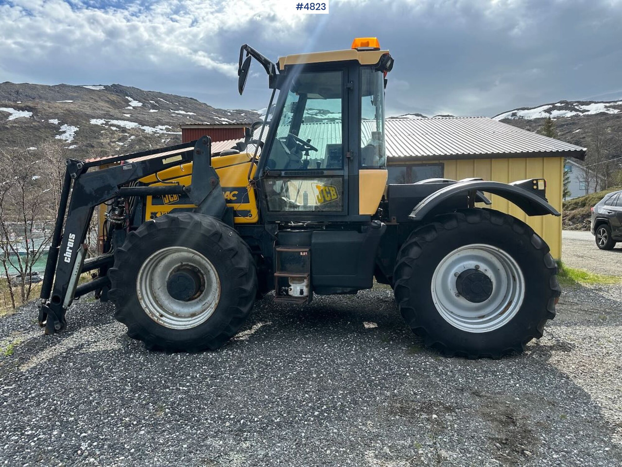 2000 JCB Fastrac 4x4 tractor w/ loader, 2 new tires, gravel bucket or snow bucket. WATCH VIDEO. - جرار: صورة 2 2000 JCB Fastrac 4x4 tractor w/ loader, 2 new tires, gravel bucket or snow bucket. WATCH VIDEO. - جرار: صورة 2
