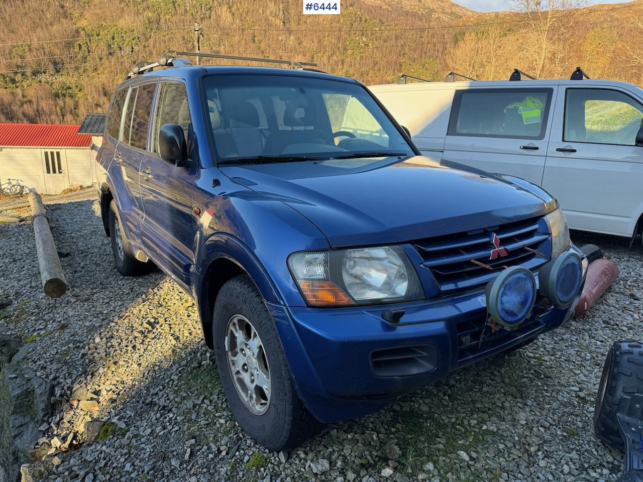 2000 Mitsubishi Pajero GLX with 7 seats - سيارة: صورة 3 2000 Mitsubishi Pajero GLX with 7 seats - سيارة: صورة 3