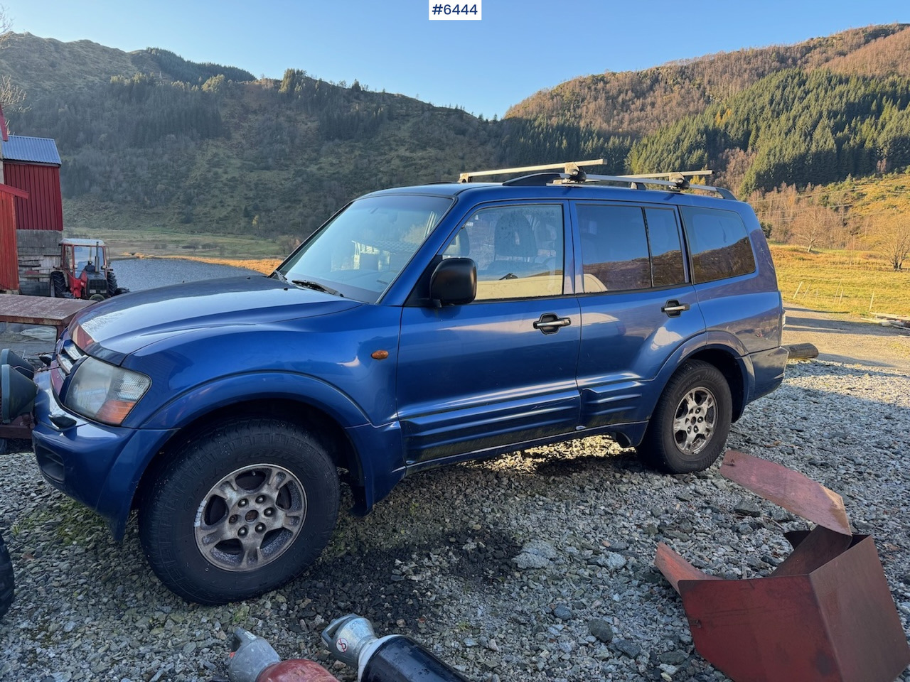 2000 Mitsubishi Pajero GLX with 7 seats - سيارة: صورة 1 2000 Mitsubishi Pajero GLX with 7 seats - سيارة: صورة 1