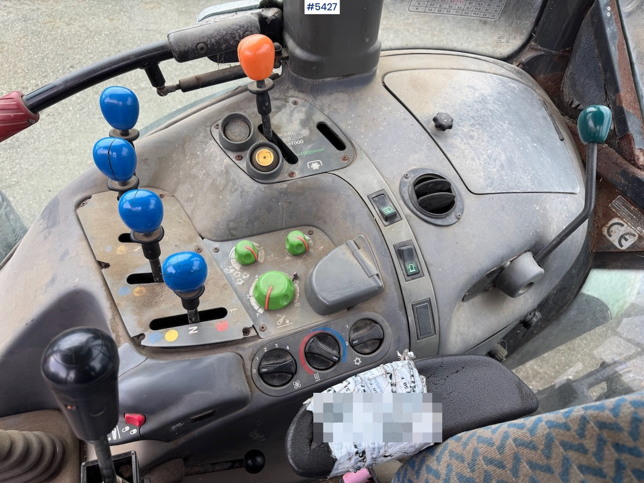 جرار 2001 Deutz Fahr Agrotron 90 w/front loader.: صورة 20