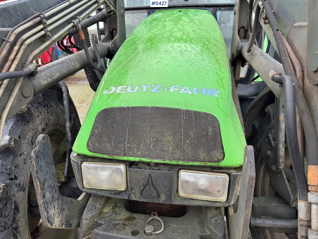 جرار 2001 Deutz Fahr Agrotron 90 w/front loader.: صورة 11