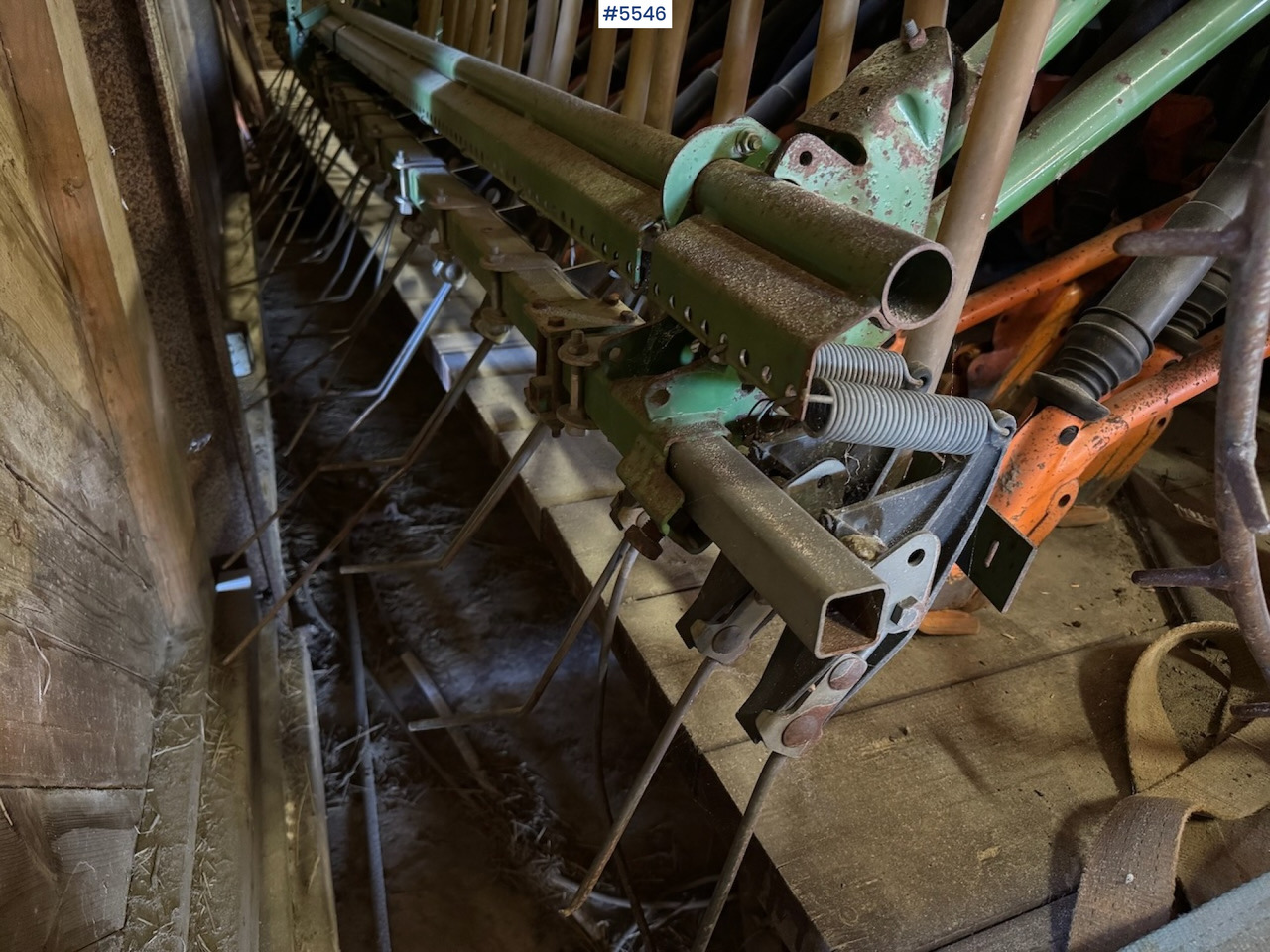 2002 Amazone VE 401 seed drill. - آلة البذر: صورة 4 2002 Amazone VE 401 seed drill. - آلة البذر: صورة 4