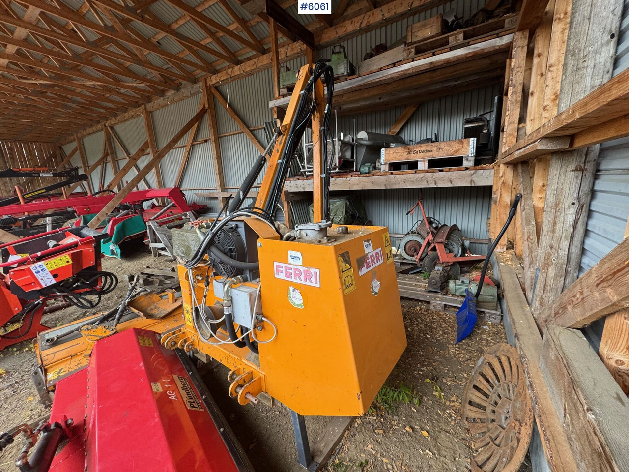 2002 Ferry pasture mower with TN120 cutting head and extra mowing unit - ماكينات نشر التبن: صورة 4 2002 Ferry pasture mower with TN120 cutting head and extra mowing unit - ماكينات نشر التبن: صورة 4