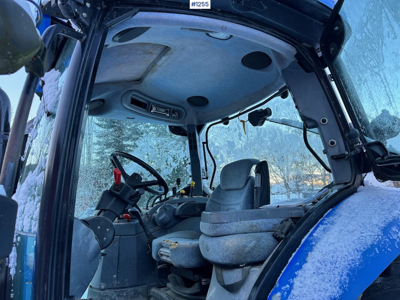 جرار 2005 New Holland TS110A: صورة 11 جرار 2005 New Holland TS110A: صورة 11