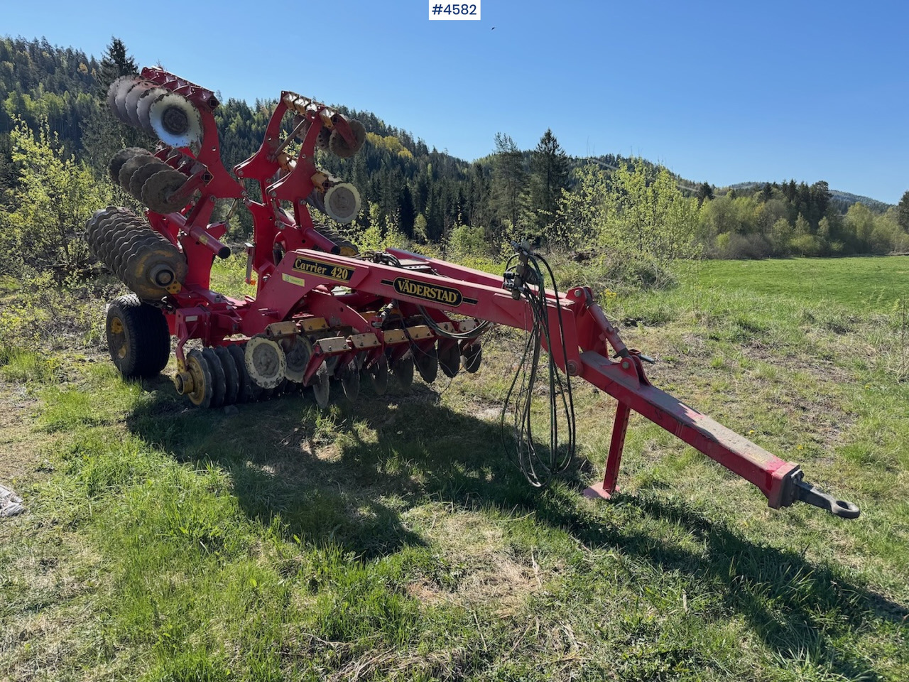 2005 Väderstad Carrier CR420 - معدات حرث التربة: صورة 1 2005 Väderstad Carrier CR420 - معدات حرث التربة: صورة 1