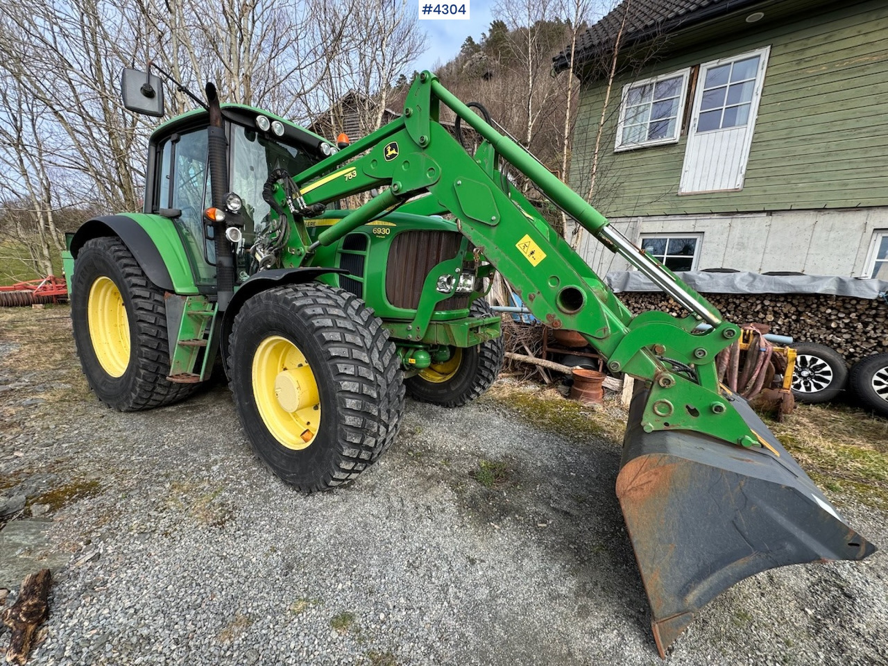 2009 John Deere 6930 Premium w/front loader - جرار: صورة 3 2009 John Deere 6930 Premium w/front loader - جرار: صورة 3