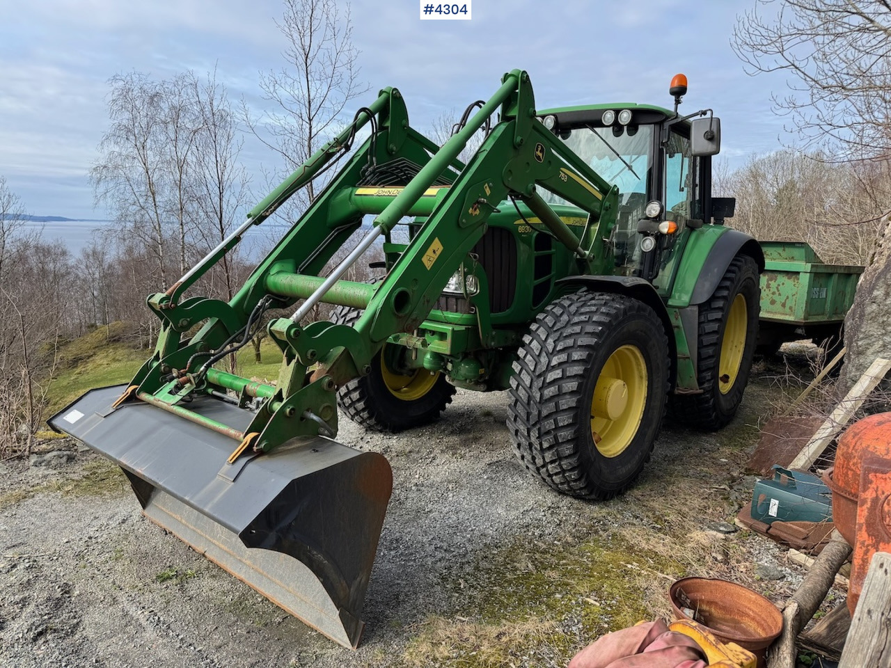 2009 John Deere 6930 Premium w/front loader - جرار: صورة 1 2009 John Deere 6930 Premium w/front loader - جرار: صورة 1