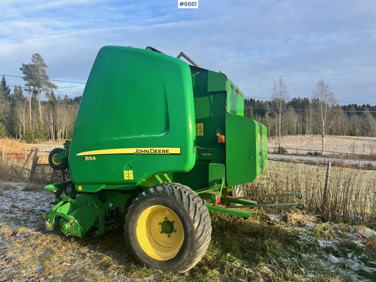 2009 John Deere 854 Round Baler - ماكينات نشر التبن: صورة 3 2009 John Deere 854 Round Baler - ماكينات نشر التبن: صورة 3