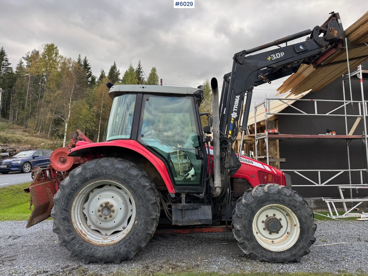 2010 Massey Ferguson 5445 with Front Loader - جرار: صورة 5 2010 Massey Ferguson 5445 with Front Loader - جرار: صورة 5