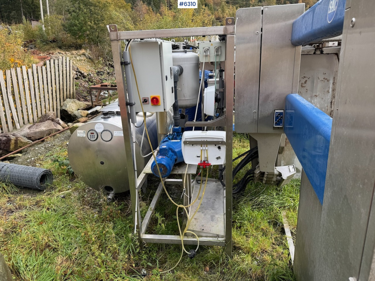 2010 Sac RDS Futureline Mark II Milking Robot. - آلات الحلب: صورة 3 2010 Sac RDS Futureline Mark II Milking Robot. - آلات الحلب: صورة 3