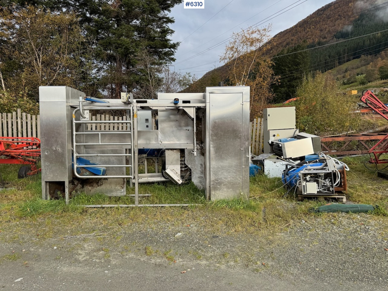 2010 Sac RDS Futureline Mark II Milking Robot. - آلات الحلب: صورة 2 2010 Sac RDS Futureline Mark II Milking Robot. - آلات الحلب: صورة 2