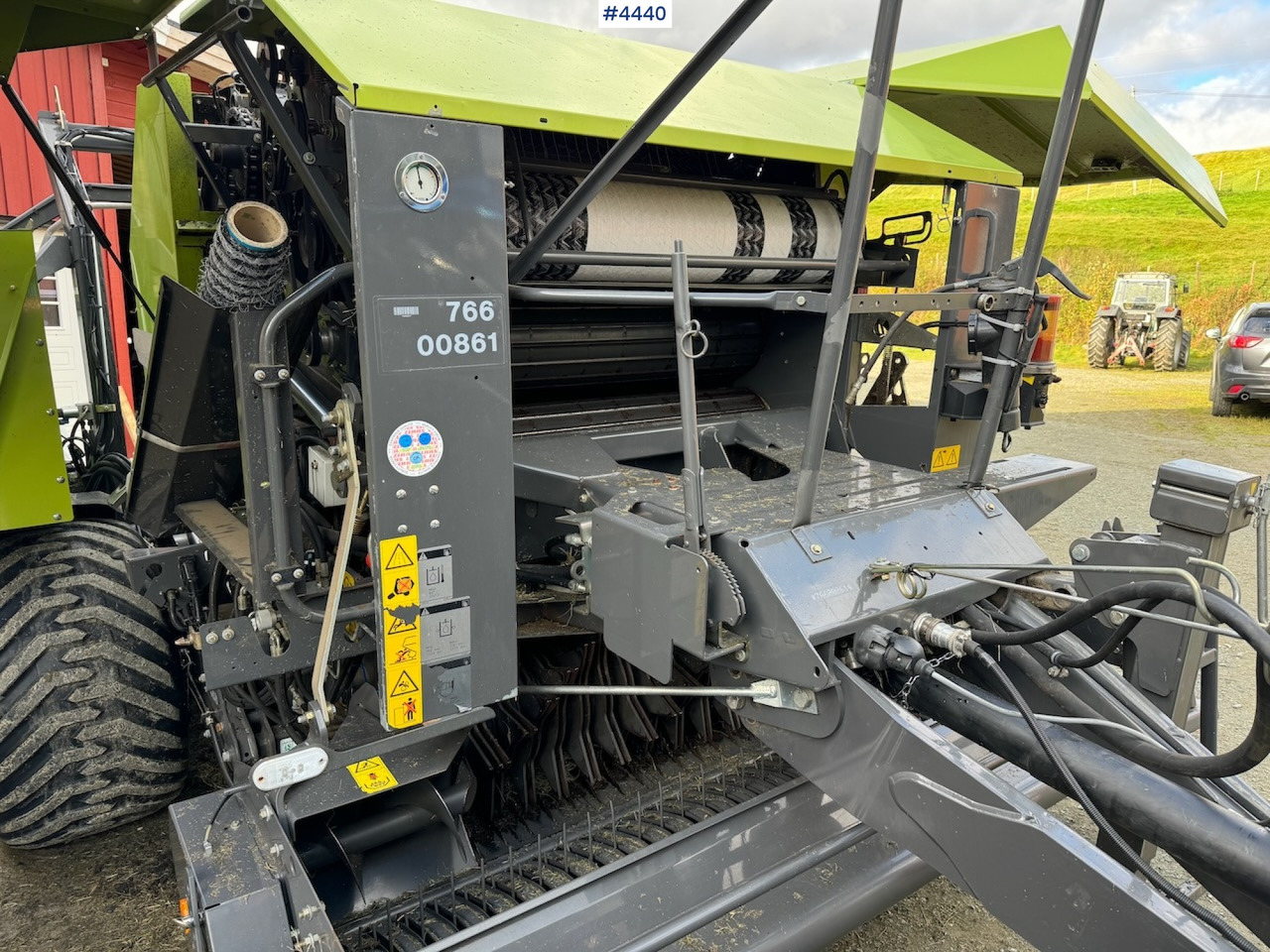 2012 Claas 375 Rollant uniwrap. Few balls - ماكينات نشر التبن: صورة 4 2012 Claas 375 Rollant uniwrap. Few balls - ماكينات نشر التبن: صورة 4