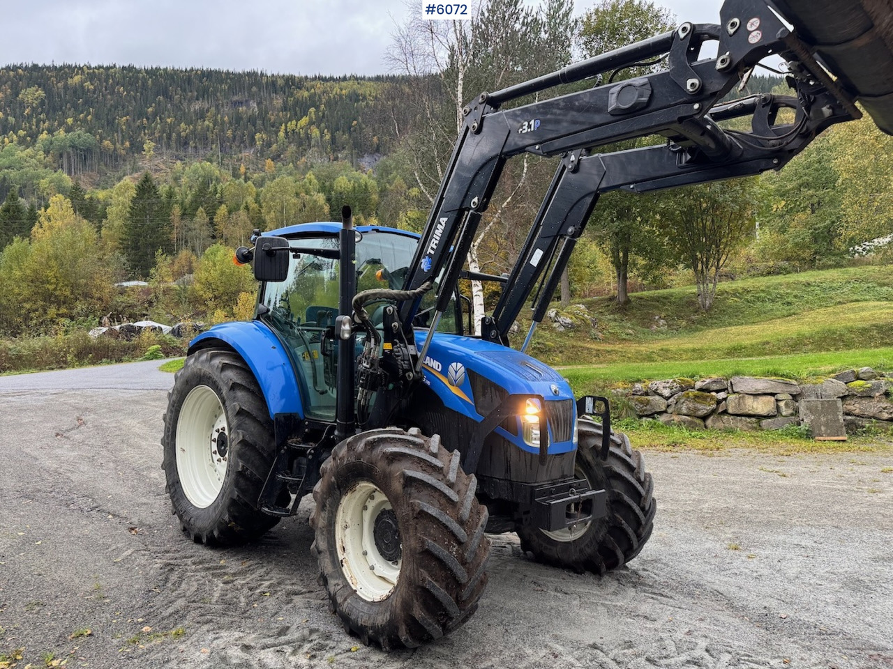 2013 New Holland T5.115 w/ front loader. - جرار: صورة 3 2013 New Holland T5.115 w/ front loader. - جرار: صورة 3
