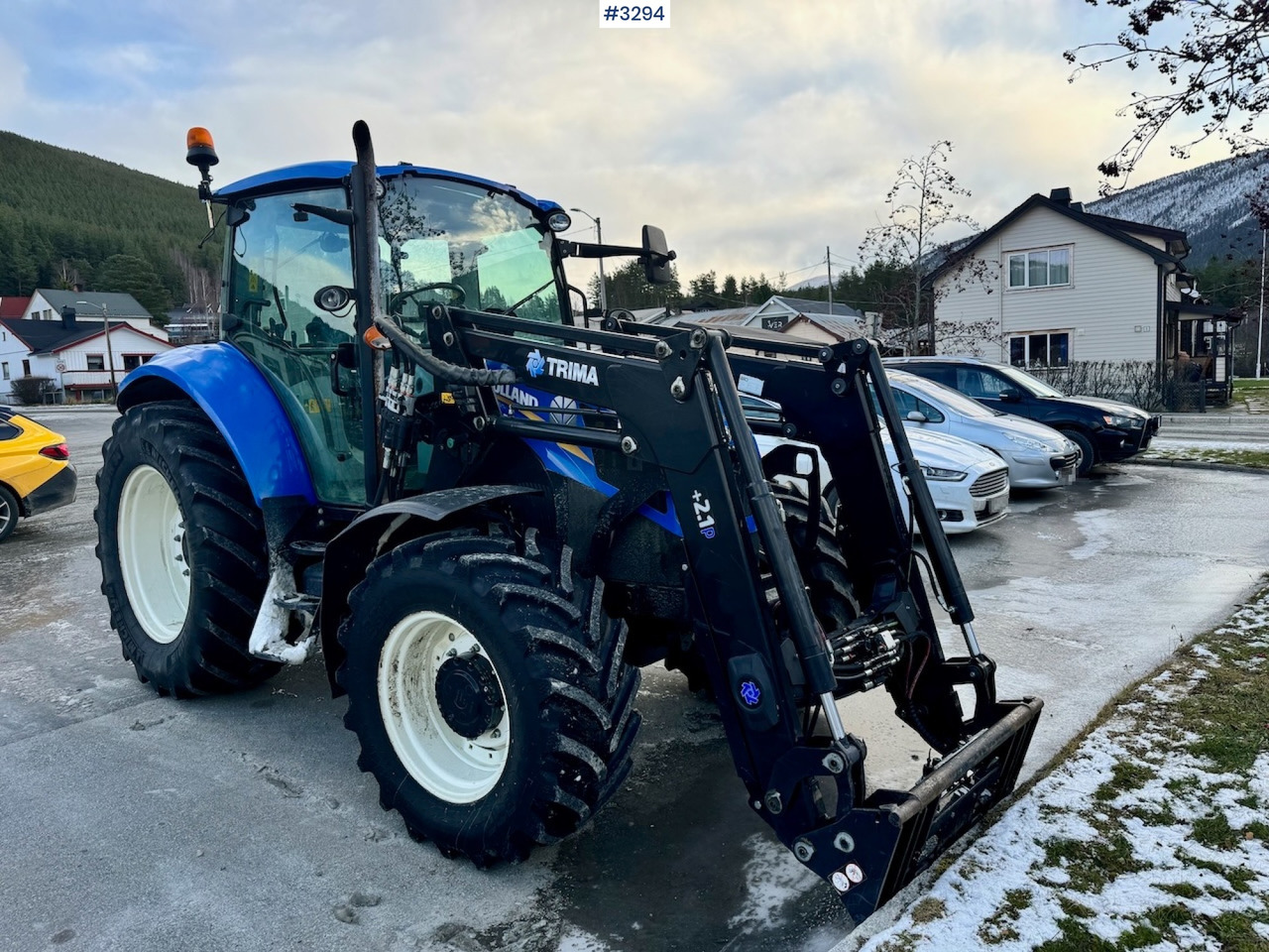 2013 New Holland T5.95 with Trima +2.1P Front Loader. New Engine! - جرار: صورة 1 2013 New Holland T5.95 with Trima +2.1P Front Loader. New Engine! - جرار: صورة 1