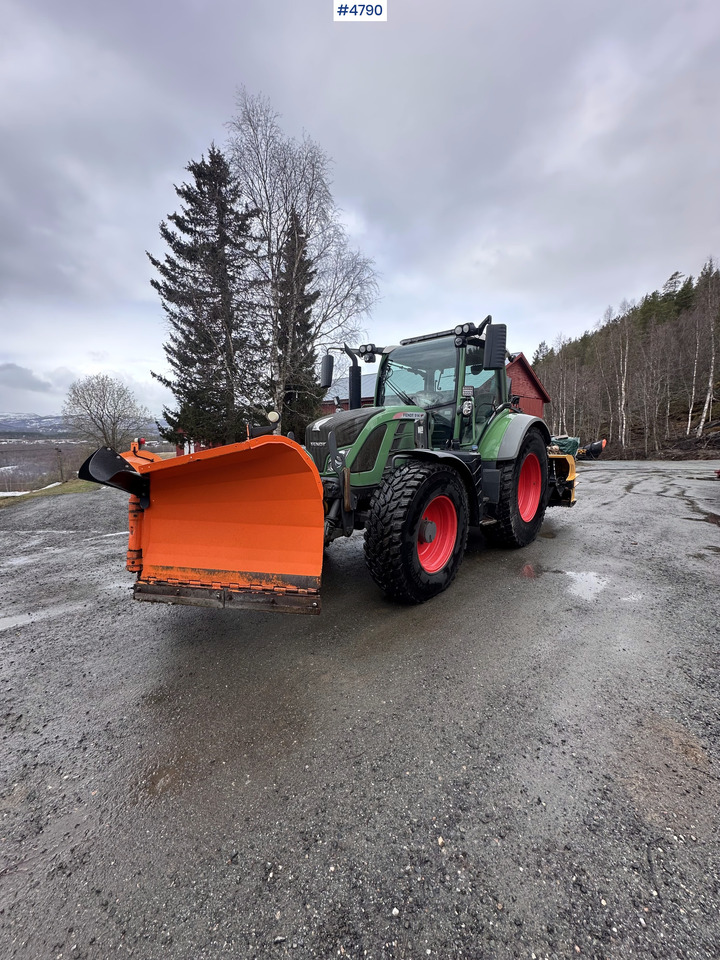 2014 Fendt 514 Vario 4x4 w/ front loader, folding plow, snow blower and sand spreader - جرار: صورة 1 2014 Fendt 514 Vario 4x4 w/ front loader, folding plow, snow blower and sand spreader - جرار: صورة 1