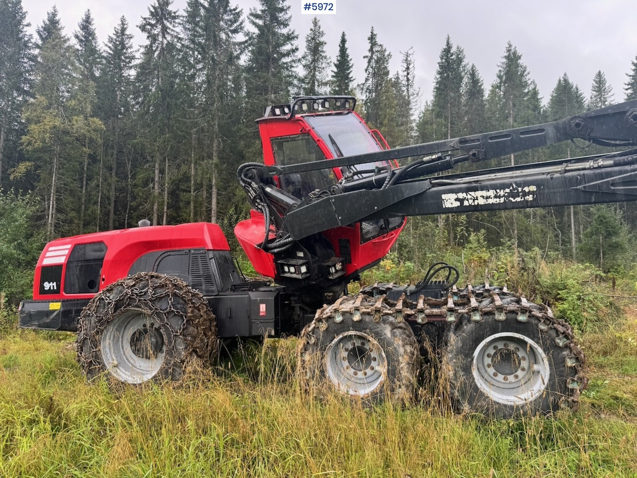 2015 Komatsu 911-6 Harvester with newer head. - آلة حصاد الأشجار: صورة 2 2015 Komatsu 911-6 Harvester with newer head. - آلة حصاد الأشجار: صورة 2