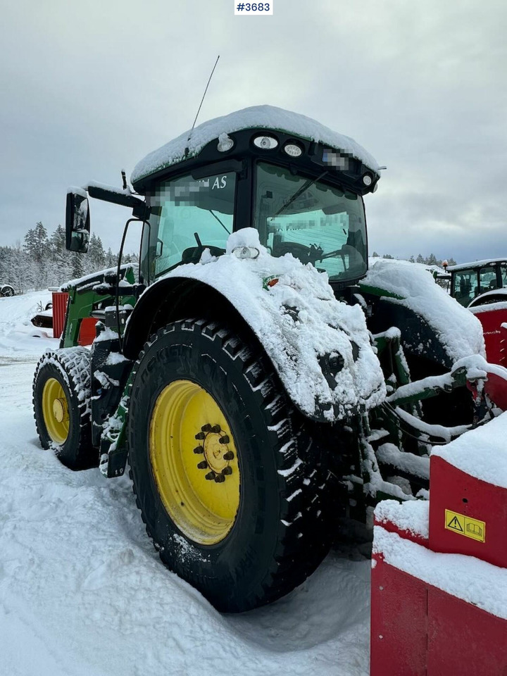 2016 John Deere 6175R 4x4 w/ front loader - جرار: صورة 4 2016 John Deere 6175R 4x4 w/ front loader - جرار: صورة 4