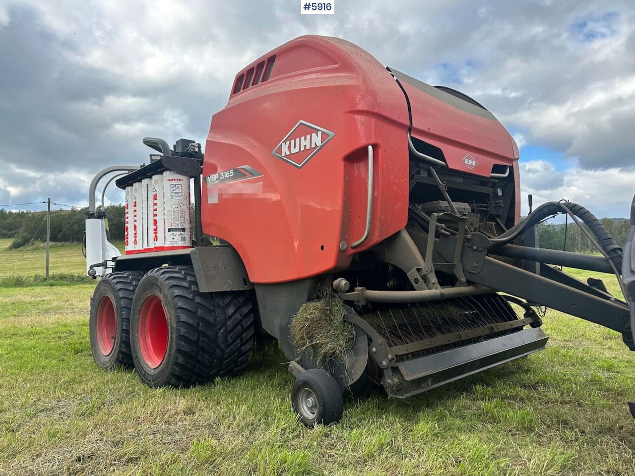2018 Kuhn VBP 3165 Intelliwrap round baler - ماكينات نشر التبن: صورة 1 2018 Kuhn VBP 3165 Intelliwrap round baler - ماكينات نشر التبن: صورة 1