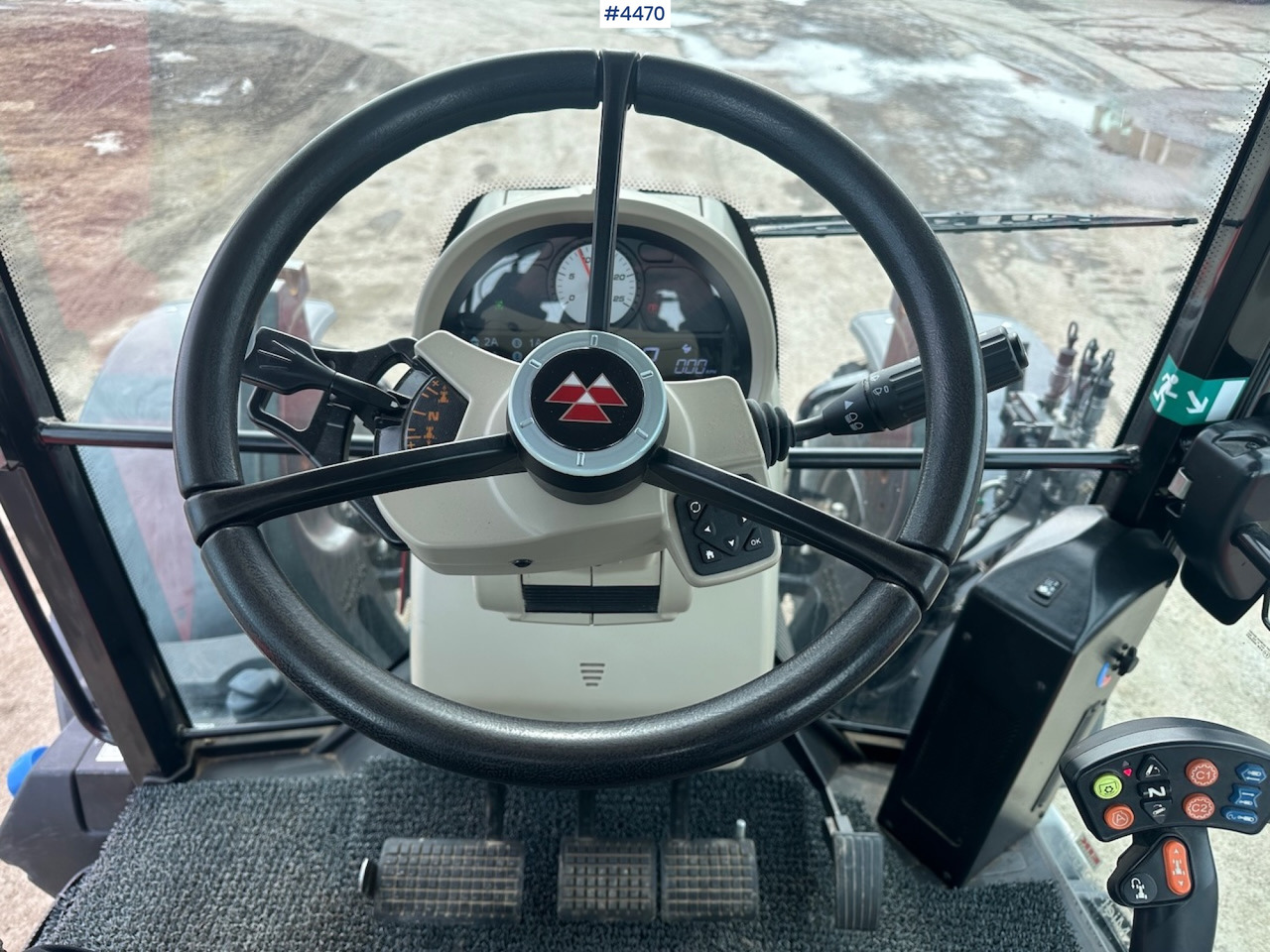 جرار 2018 Massey Ferguson MF5713 S w/ 2020 Dalen snow blower: صورة 14