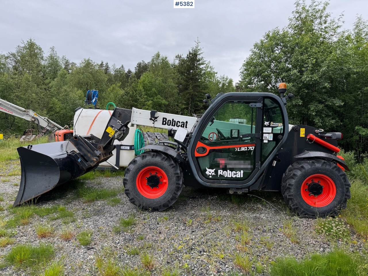 2021 Bobcat TL30.70DB m/ bucket, pallet fork and 4 chains. - رافعة شوكية: صورة 2 2021 Bobcat TL30.70DB m/ bucket, pallet fork and 4 chains. - رافعة شوكية: صورة 2