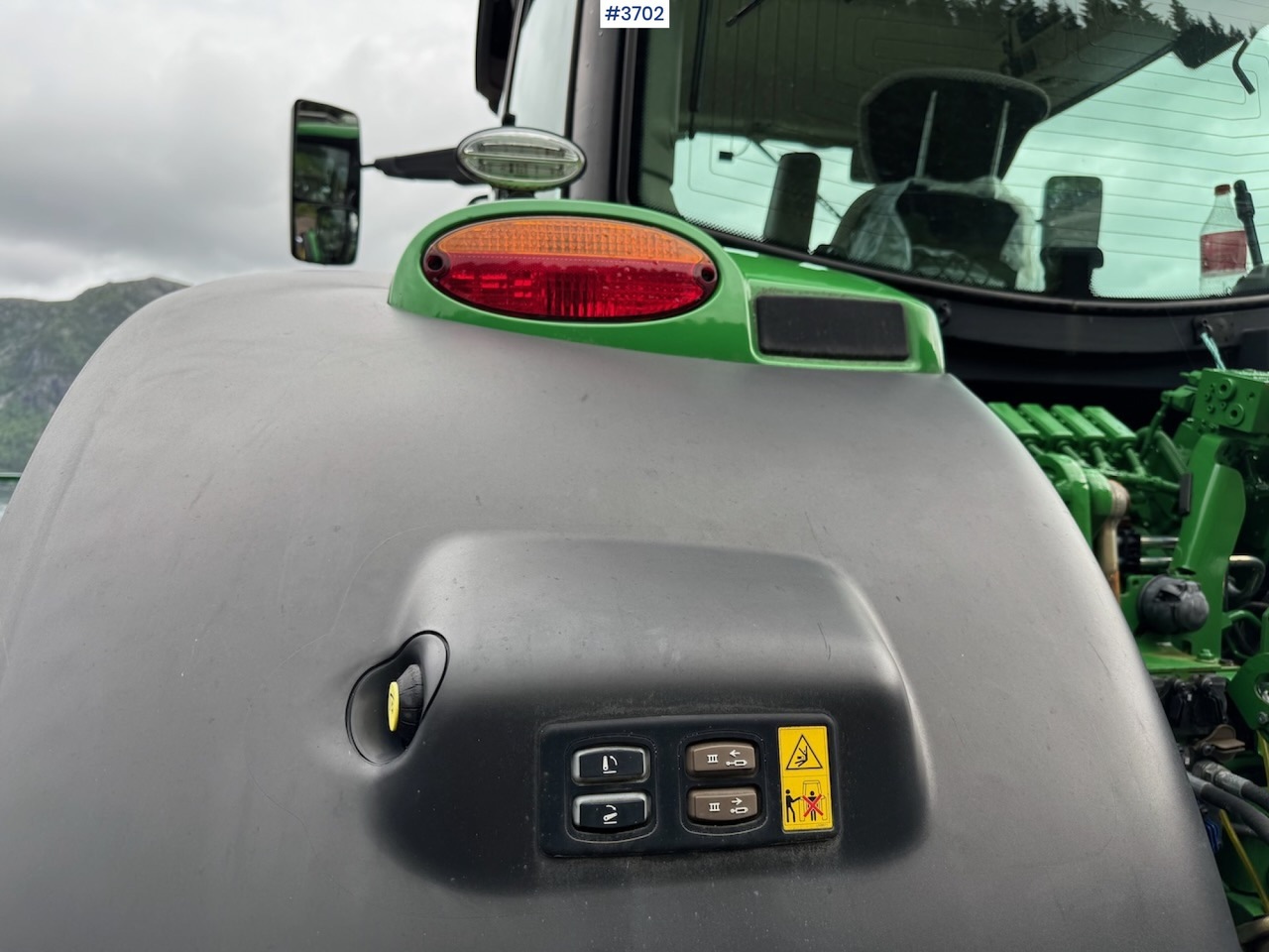 جرار 2021 John Deere 6155R w/ front hydraulics and PTO, only 770 hours!: صورة 35