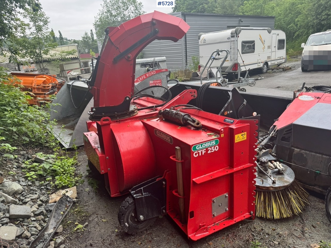 2022 Globus GTF 250-19 Snowblower - سيارة خدمات/ سيارة خاصة: صورة 2 2022 Globus GTF 250-19 Snowblower - سيارة خدمات/ سيارة خاصة: صورة 2
