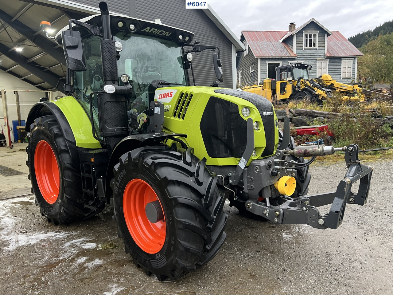 2023 Claas Arion 550 w/ quicke front loader with weight and PTO and front hydraulics - جرار: صورة 1 2023 Claas Arion 550 w/ quicke front loader with weight and PTO and front hydraulics - جرار: صورة 1