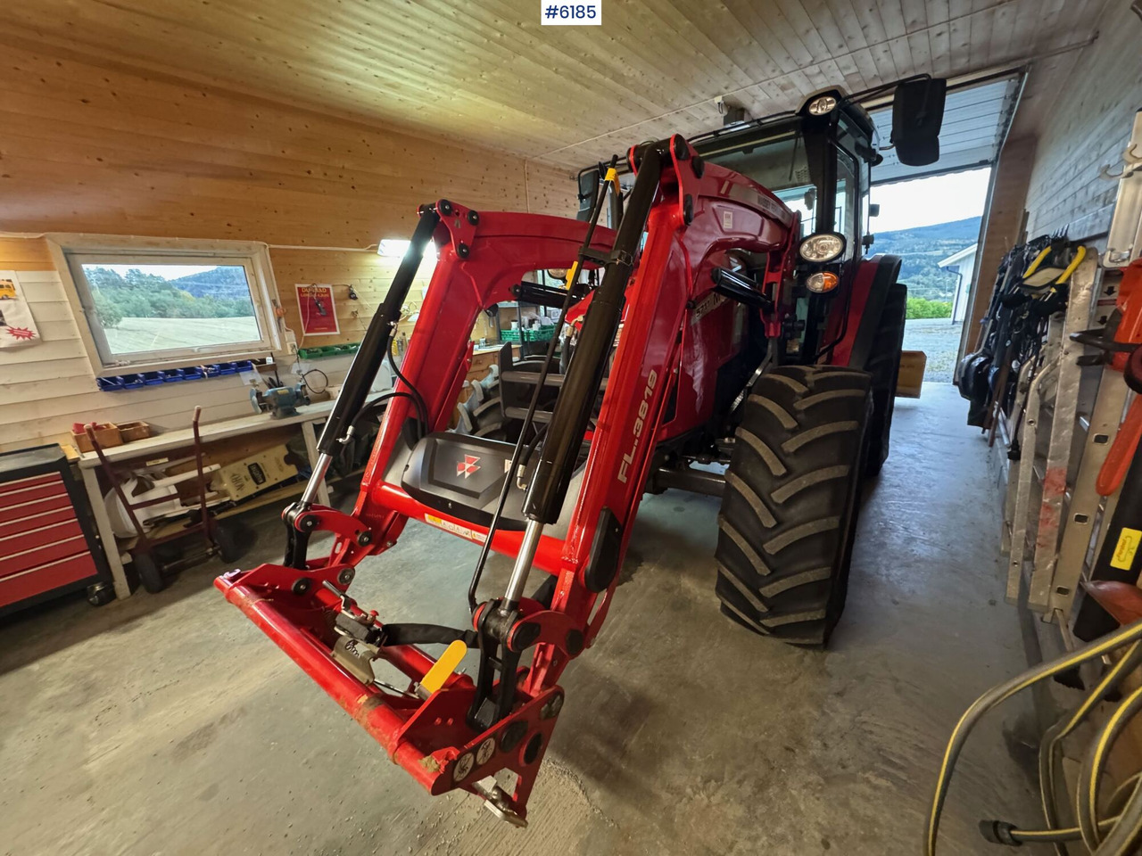 2023 Massey Ferguson 5711M Dyna w/ loader with 3rd function. Only 115 hours! - جرار: صورة 4 2023 Massey Ferguson 5711M Dyna w/ loader with 3rd function. Only 115 hours! - جرار: صورة 4
