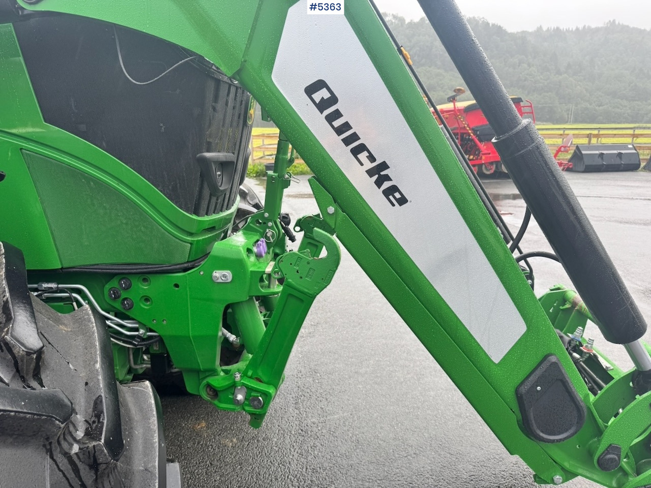 2024 John Deere 6R 215 w/ Front Loader and Front Hydraulics. 520 hours! - جرار: صورة 4 2024 John Deere 6R 215 w/ Front Loader and Front Hydraulics. 520 hours! - جرار: صورة 4