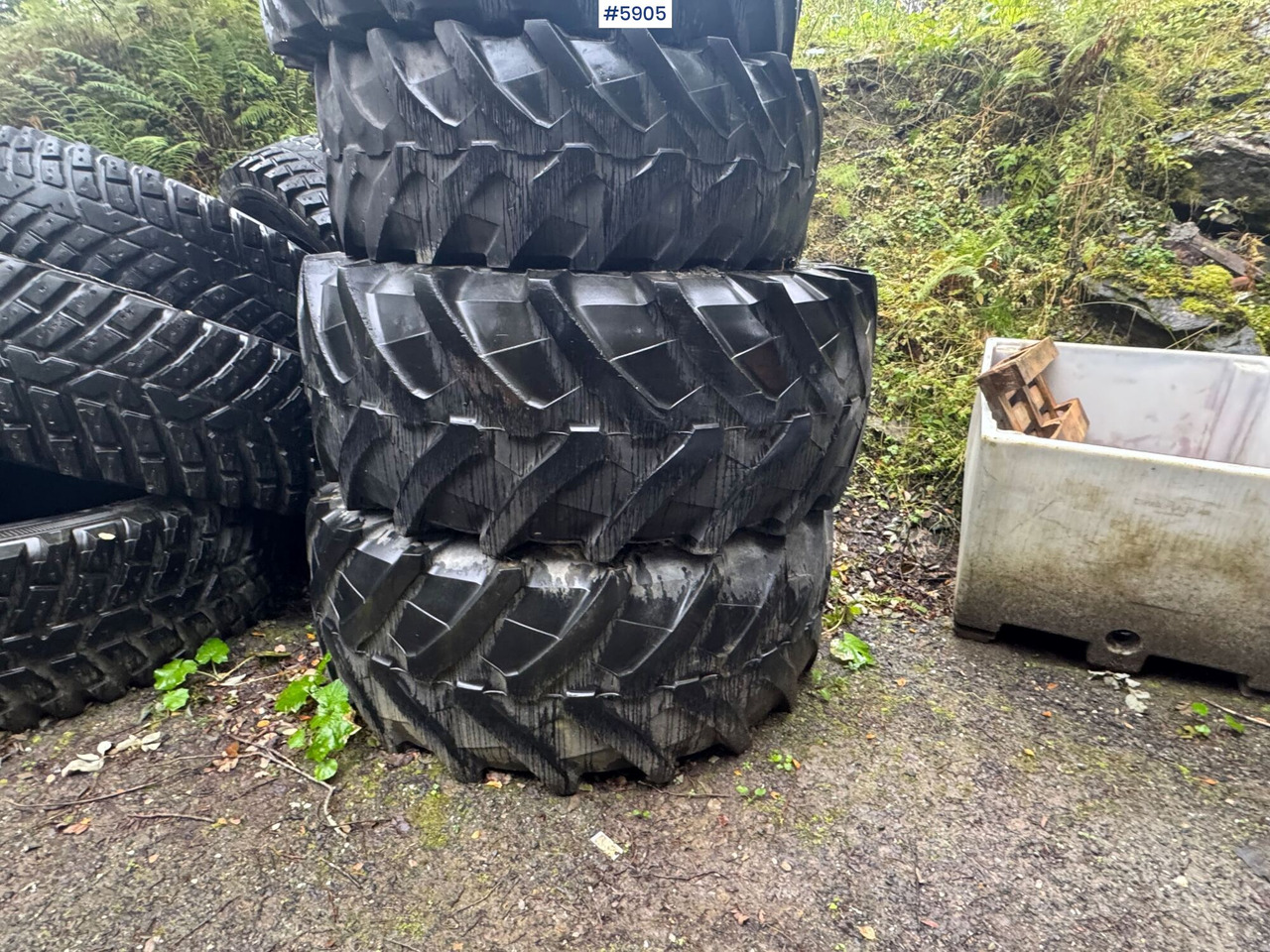 8 pcs Nokian TRI 2 tires. 4 pcs on rims! - عجلات - آلات الإنشاء: صورة 4 8 pcs Nokian TRI 2 tires. 4 pcs on rims! - عجلات - آلات الإنشاء: صورة 4