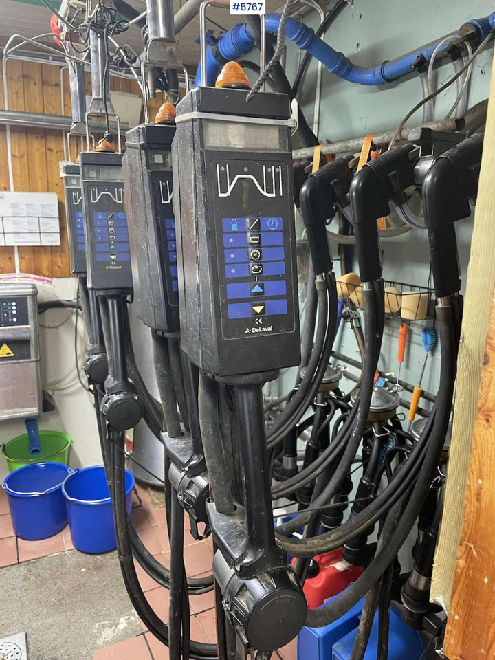 Delaval Milking Plant w/ Rails - آلات الحلب: صورة 1 Delaval Milking Plant w/ Rails - آلات الحلب: صورة 1