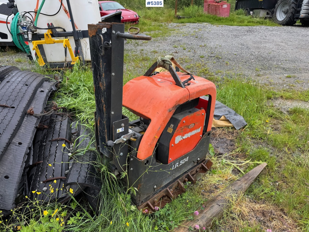 Husqvarna LG 504 Vibrating compactor. - معدات حرث التربة: صورة 3 Husqvarna LG 504 Vibrating compactor. - معدات حرث التربة: صورة 3