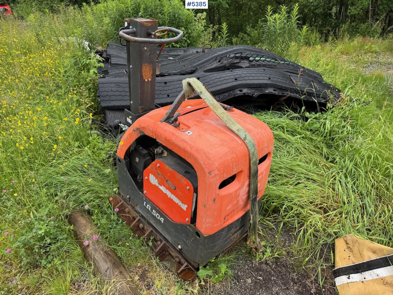 Husqvarna LG 504 Vibrating compactor. - معدات حرث التربة: صورة 2 Husqvarna LG 504 Vibrating compactor. - معدات حرث التربة: صورة 2