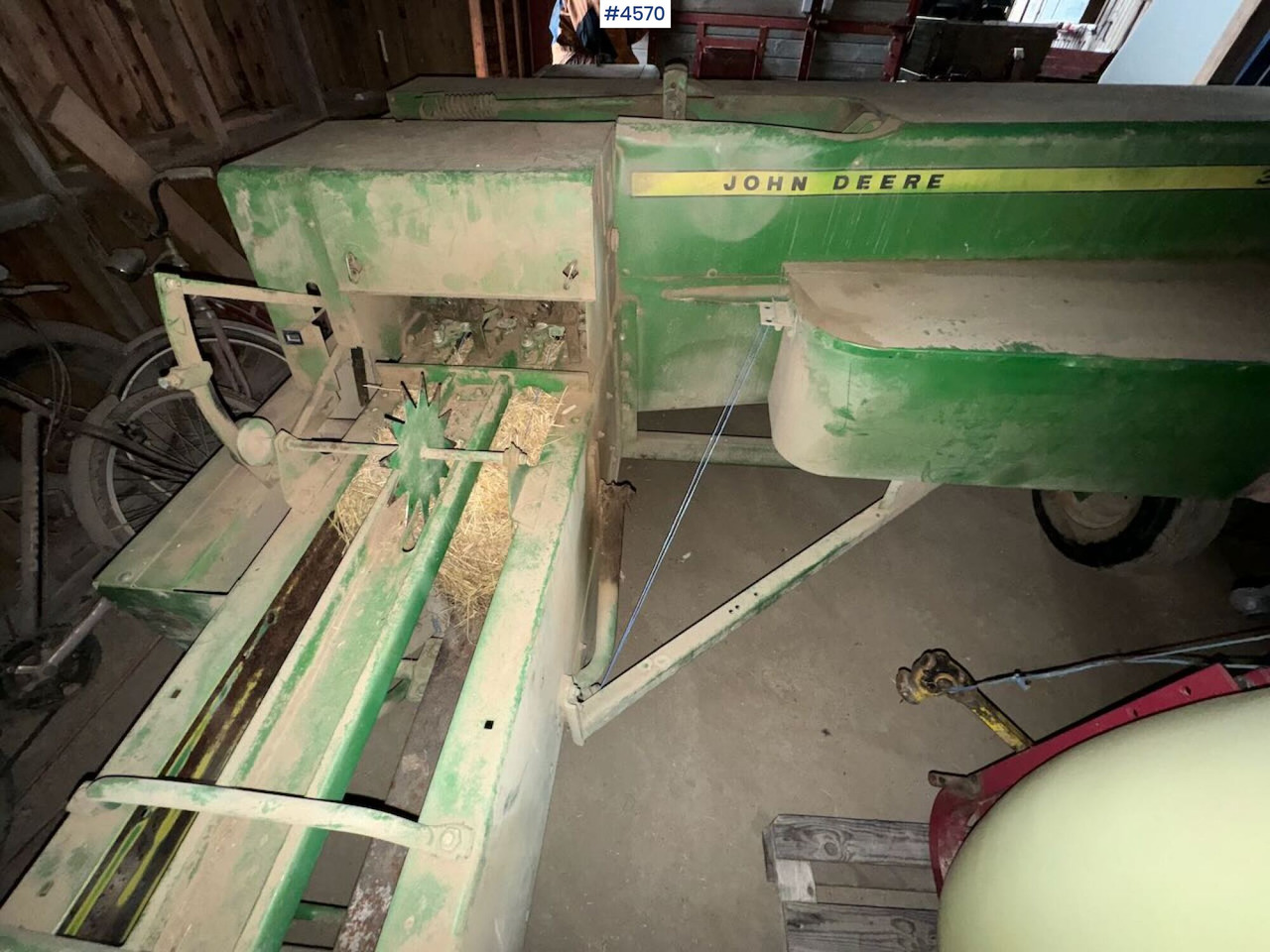 John Deere 332A Square baler - ماكينات نشر التبن: صورة 2 John Deere 332A Square baler - ماكينات نشر التبن: صورة 2