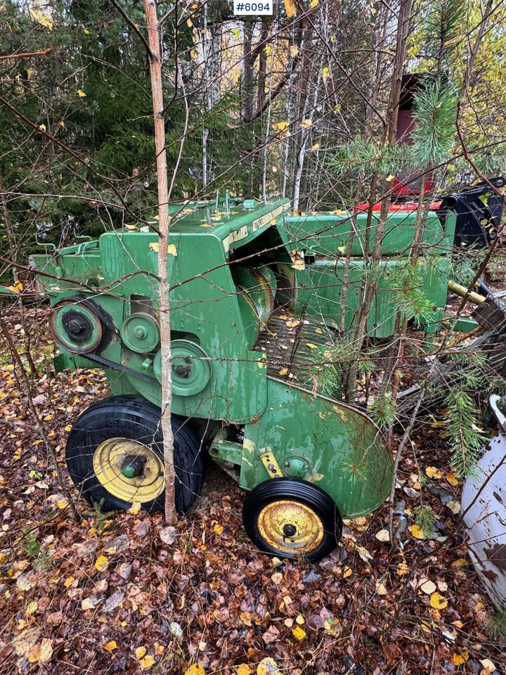 John Deere 332 - ماكينات نشر التبن: صورة 4 John Deere 332 - ماكينات نشر التبن: صورة 4