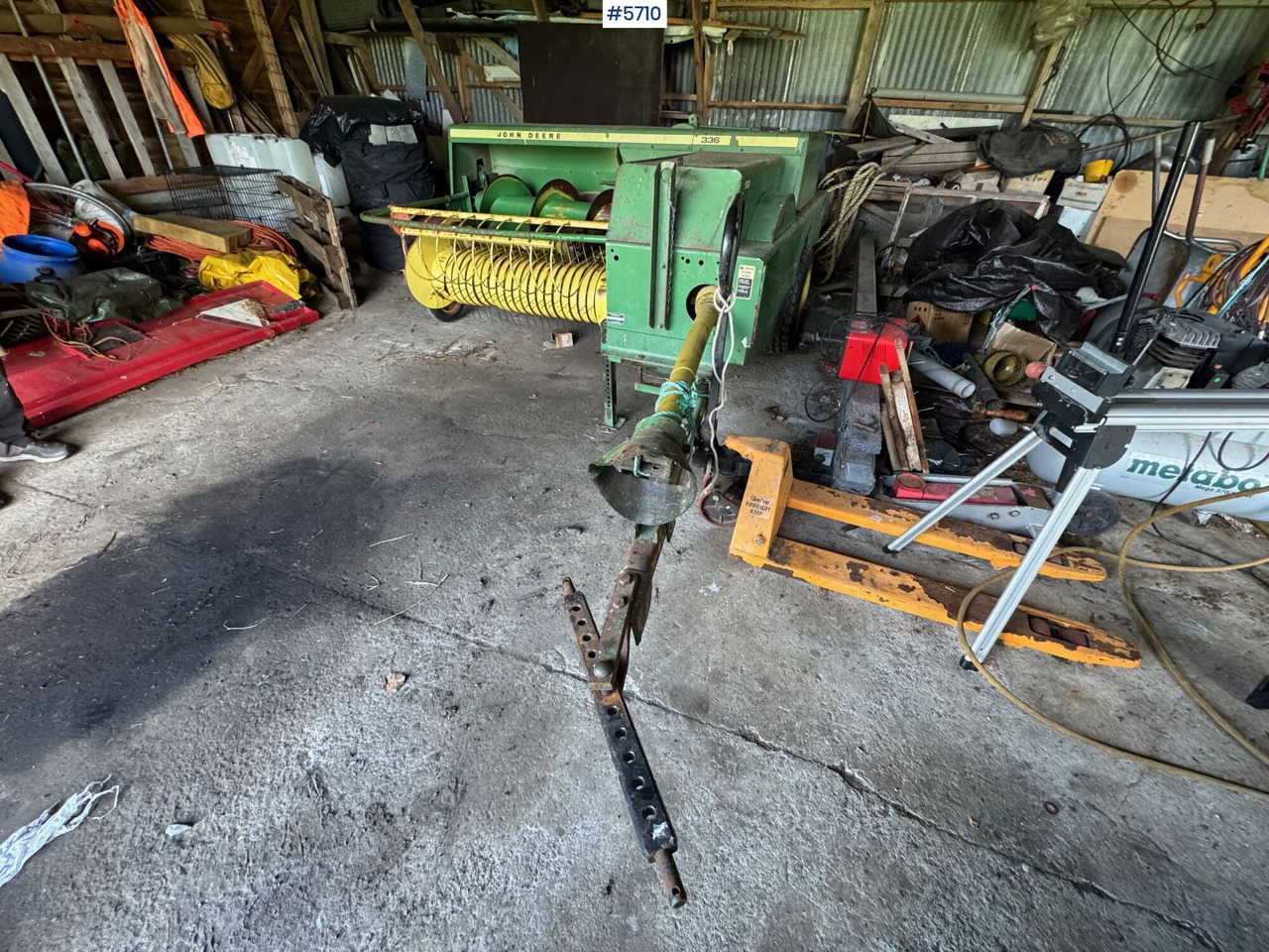 John Deere 336 Square baler. - ماكينات نشر التبن: صورة 2 John Deere 336 Square baler. - ماكينات نشر التبن: صورة 2