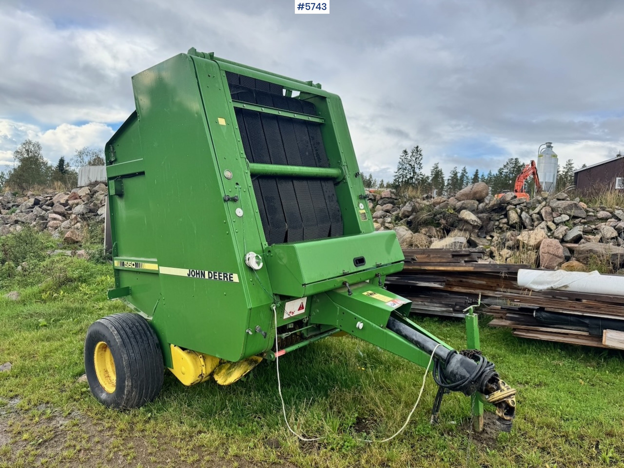 John Deere 550 Round Baler. - ماكينات نشر التبن: صورة 4 John Deere 550 Round Baler. - ماكينات نشر التبن: صورة 4