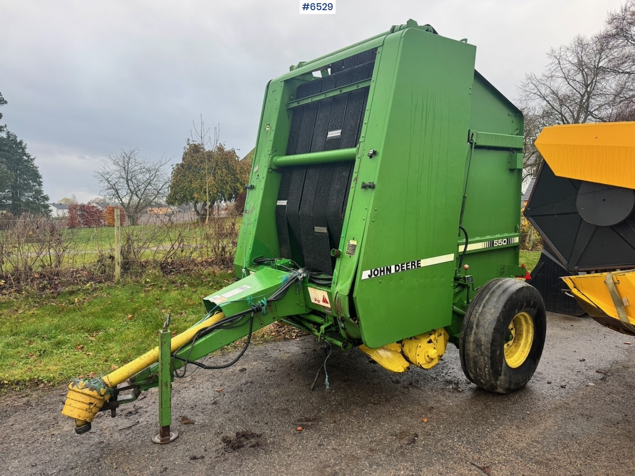 John Deere 550 Rundballepresse m/ Styreboks. - ماكينات نشر التبن: صورة 5 John Deere 550 Rundballepresse m/ Styreboks. - ماكينات نشر التبن: صورة 5