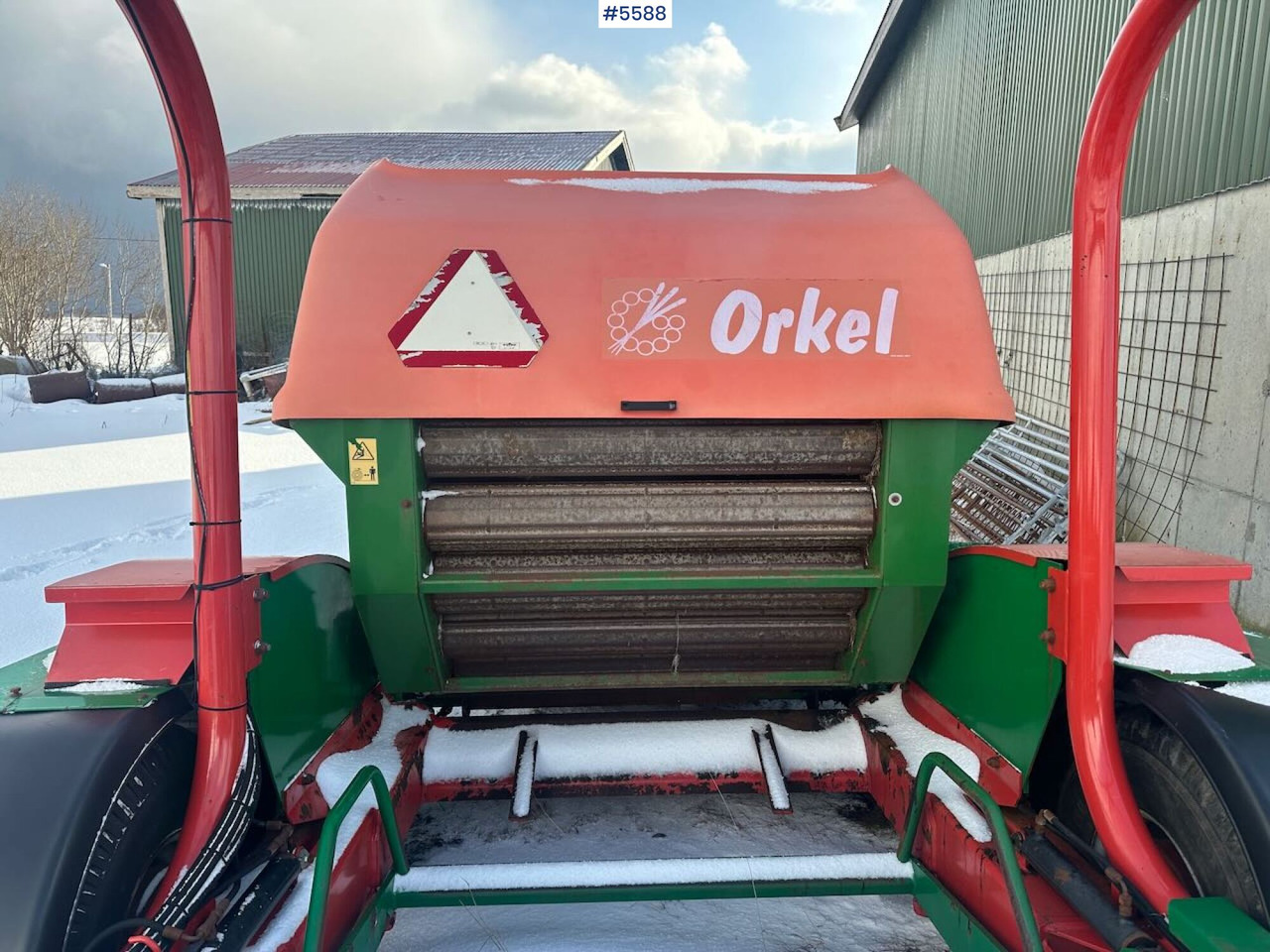 ماكينات نشر التبن Orkel GP 1260 round baler – repair project: صورة 6