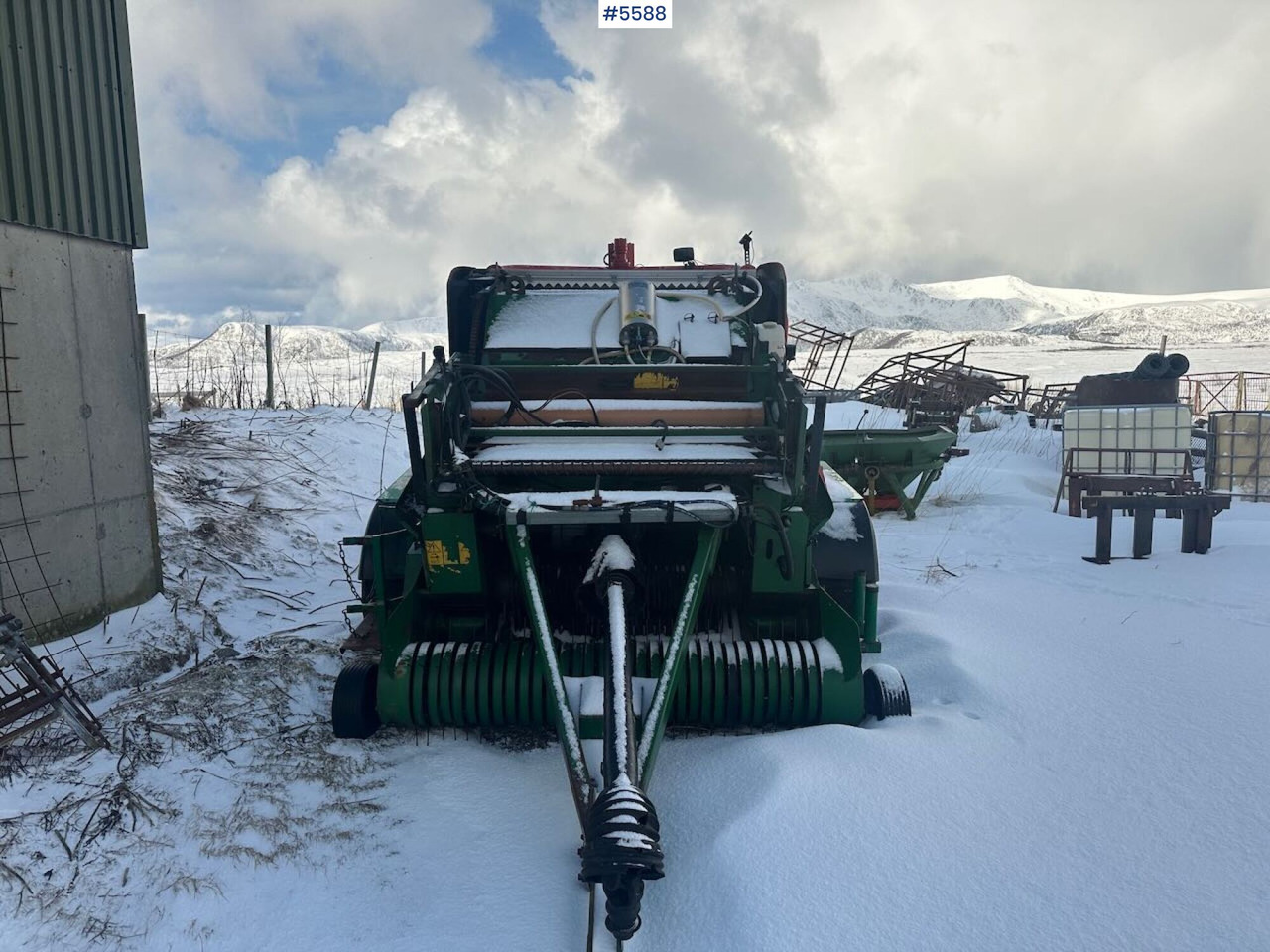 ماكينات نشر التبن Orkel GP 1260 round baler – repair project: صورة 10