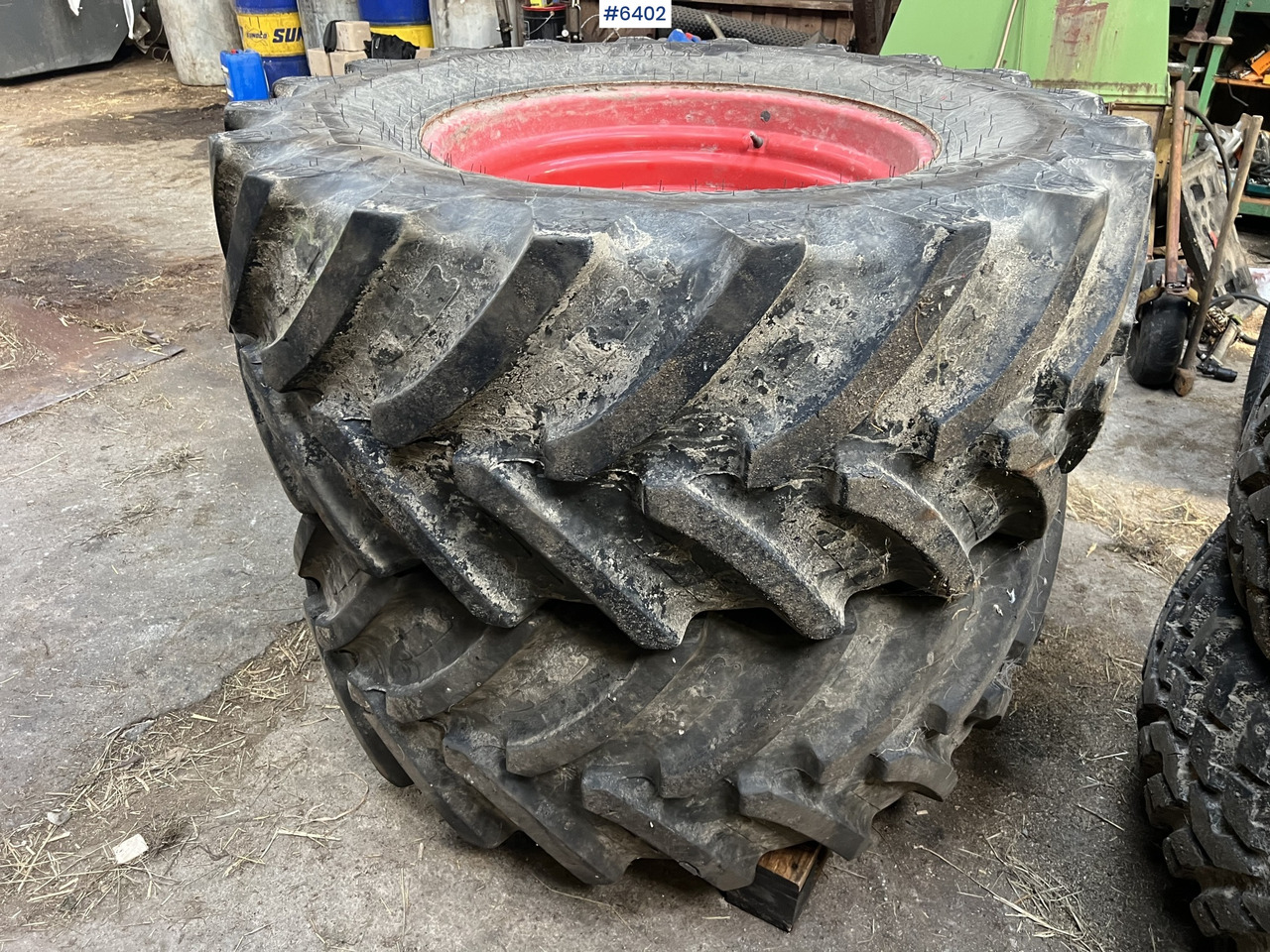 Tractor tires and rims - عجلات - آلات زراعية: صورة 2 Tractor tires and rims - عجلات - آلات زراعية: صورة 2