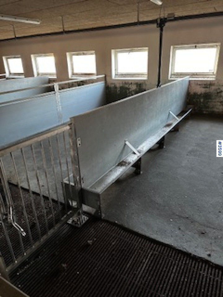 WEDG Pig House interior! - معدات الماشية: صورة 5 WEDG Pig House interior! - معدات الماشية: صورة 5
