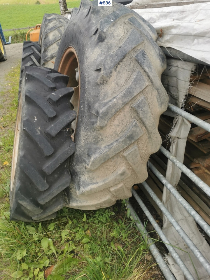 Wheel set on Deutz-Fahr 3.60 - عجلات - آلات زراعية: صورة 2 Wheel set on Deutz-Fahr 3.60 - عجلات - آلات زراعية: صورة 2