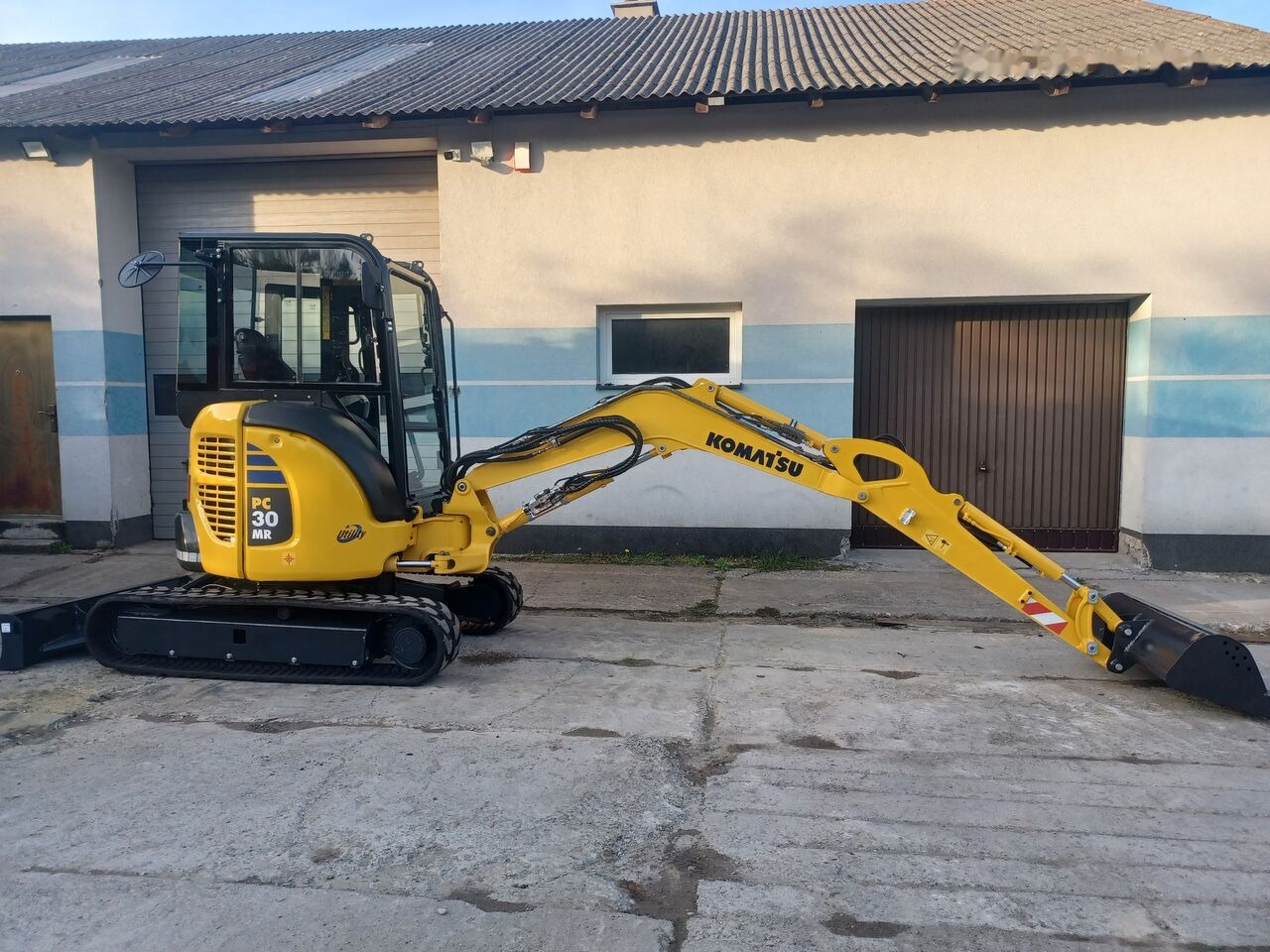 حفار صغير Komatsu PC30MR-3: صورة 12 حفار صغير Komatsu PC30MR-3: صورة 12