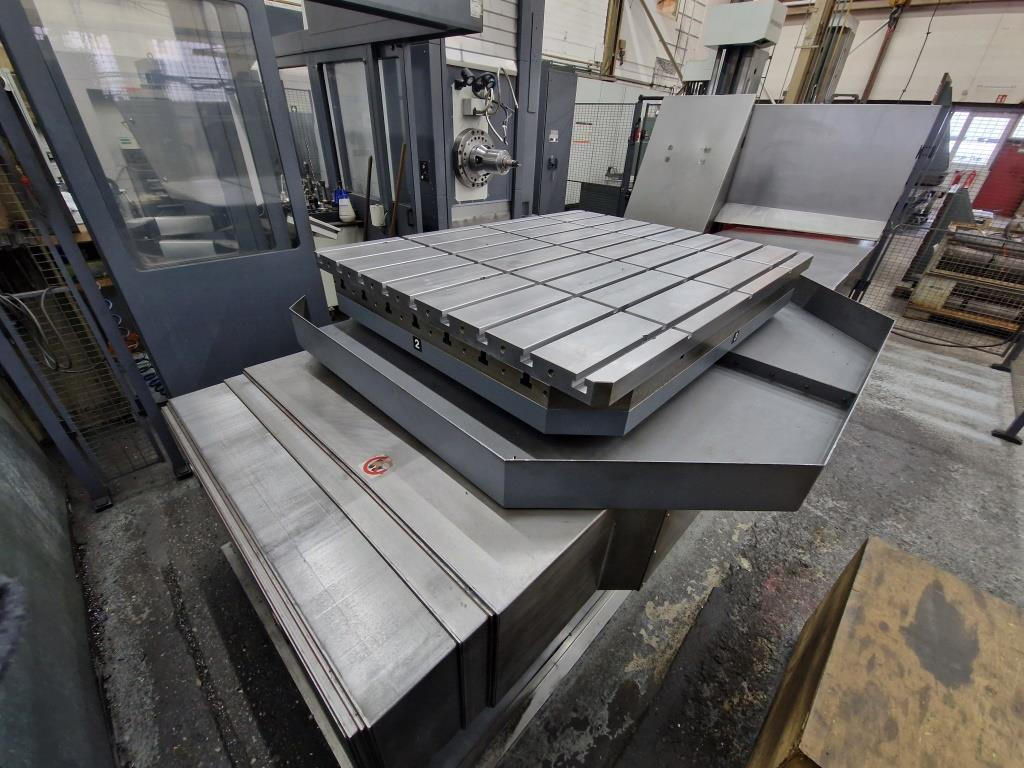 TOS WHN 110 - آلة تصنيع المعادن: صورة 3 TOS WHN 110 - آلة تصنيع المعادن: صورة 3